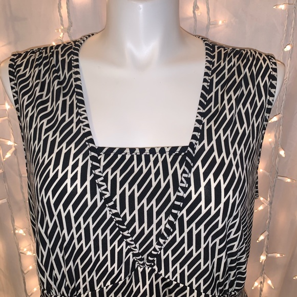 LANE BRYANT ⭐️ B&W Geometric Skater Dress - Picture 2 of 7